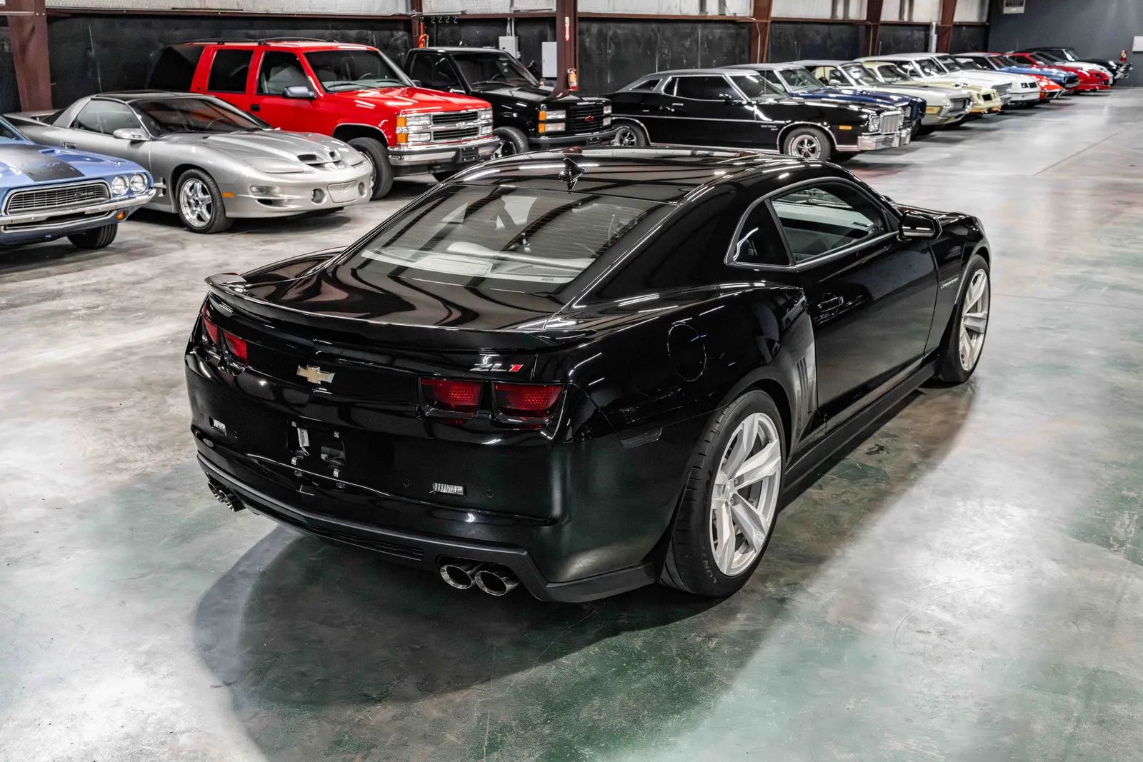9_2012-Chevrolet-Camaro ZL1-Black-80024223.jpg